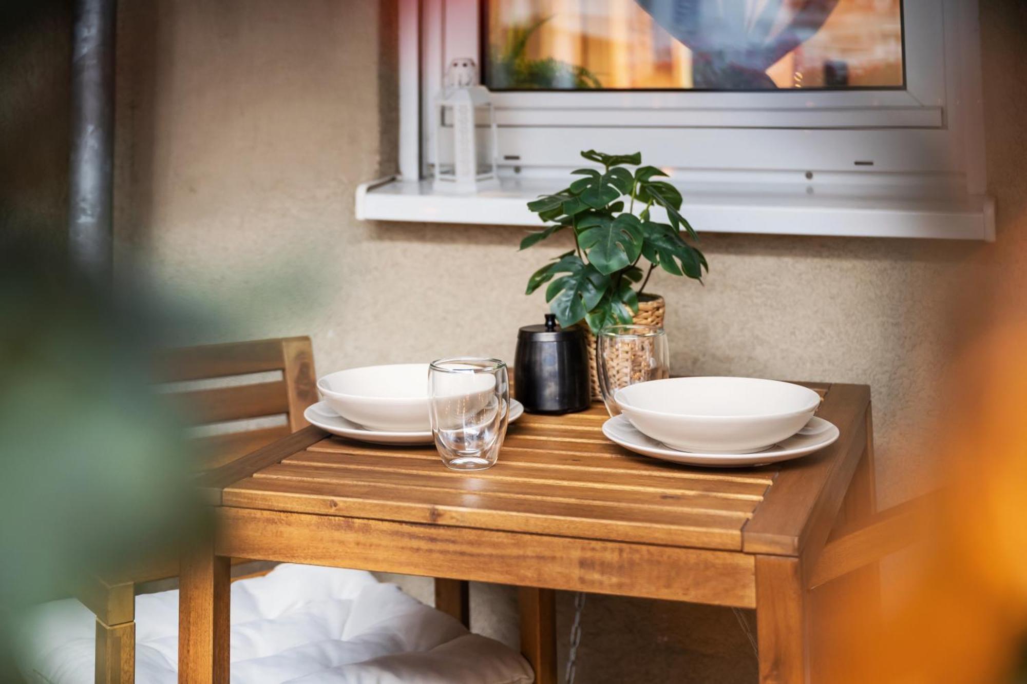 Apartment Edler Wohnraum Elegantes Mit Balkon, Boxspringbett, Kaffeevollautomat, Lift & Parkplatz *
