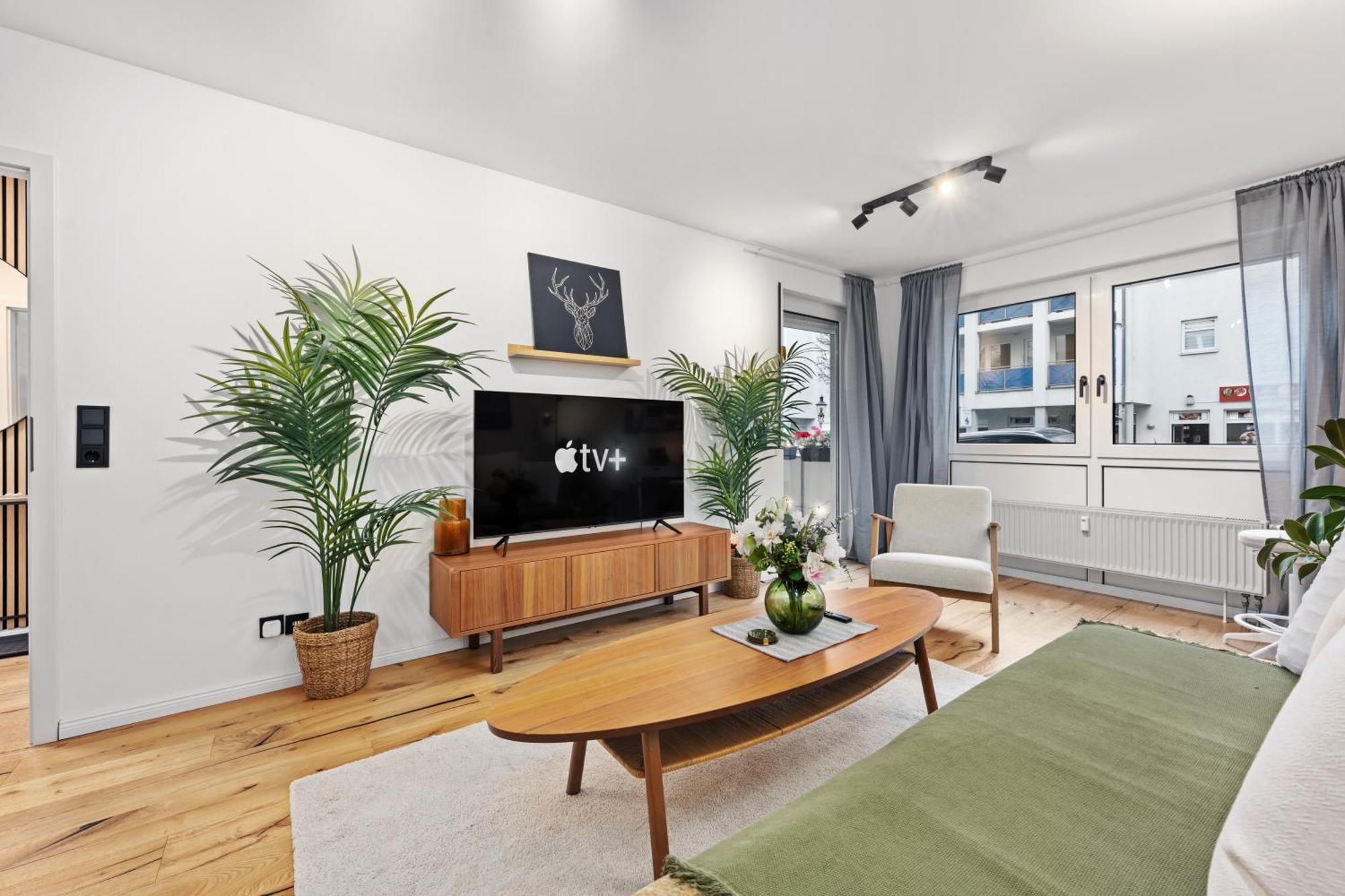 Edler Wohnraum Elegantes Mit Balkon, Boxspringbett, Kaffeevollautomat, Lift & Parkplatz Chemnitz