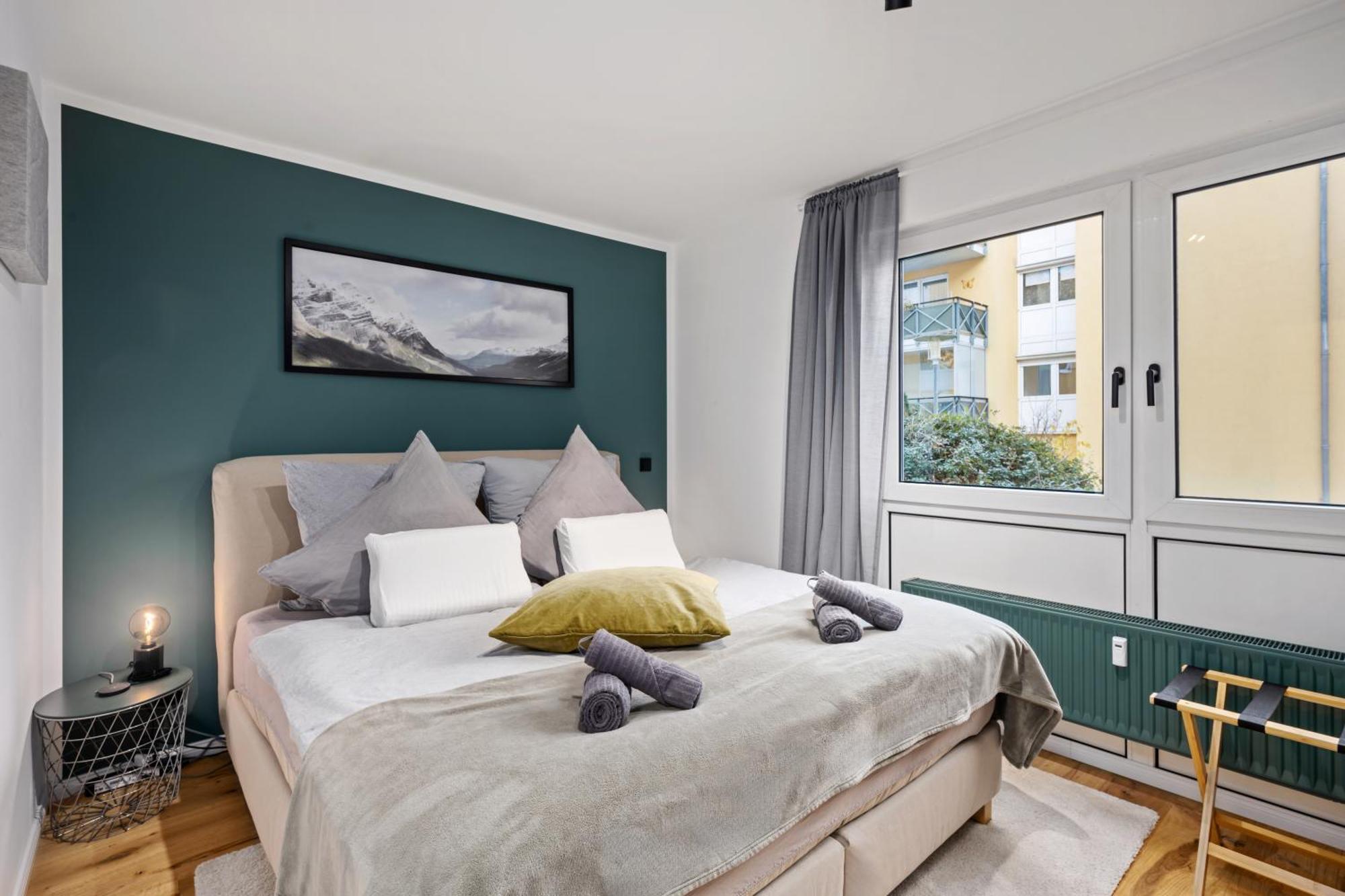 Apartment Edler Wohnraum Elegantes Mit Balkon, Boxspringbett, Kaffeevollautomat, Lift & Parkplatz *